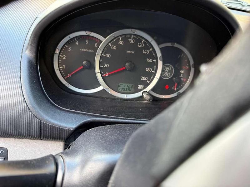 Usata Mitsubishi L200 Invite+ 136 CV (100 kW) 2011 Grigio Pick-up