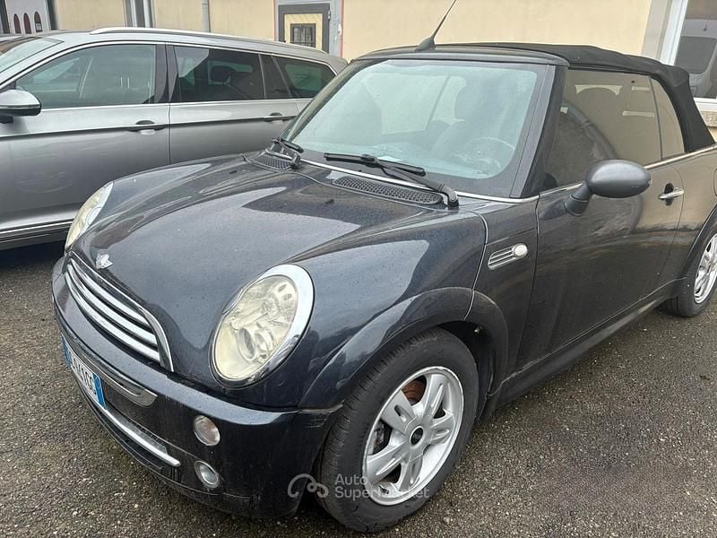 Nero Usata 2006 Mini One Cabriolet Cabrio | 5500 € (Buon prezzo) - Immagine 1/4