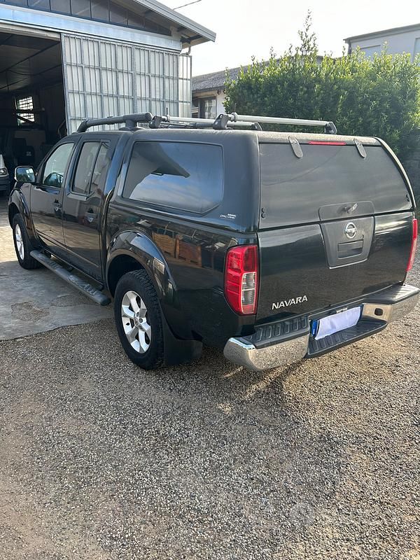 Usata Nissan Navara 171 CV (125 kW) 2008 Nero Pick-up