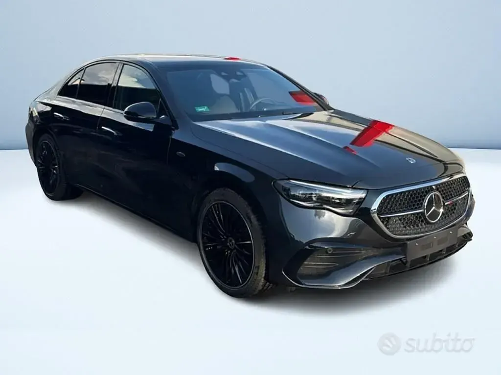 Nuova Mercedes E300 AMG Line Premium 197 CV (144 kW) 2026 Grigio Berlina