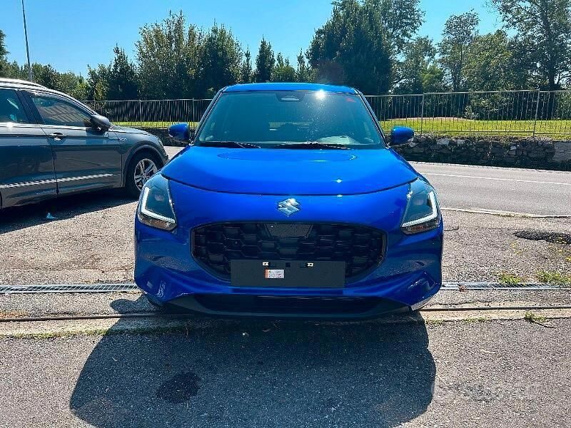 Usata Suzuki Swift 83 CV (61 kW) 2024 Blu Utilitaria