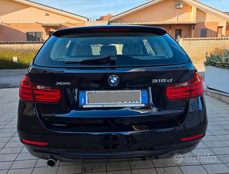 Usata BMW 318 143 CV (105 kW) 2014 Blu/azzurro Station wagon