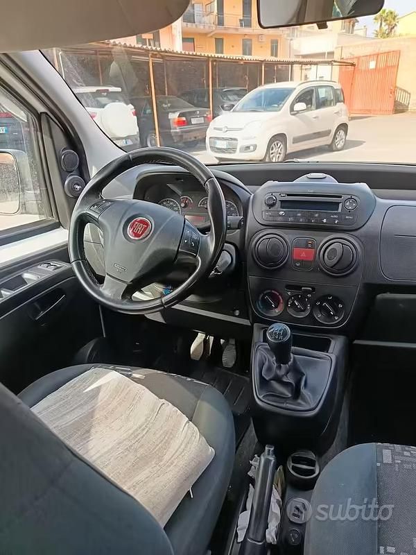 Usata Fiat Qubo Trekking 75 CV (55 kW) 2011 Bianco Monovolume