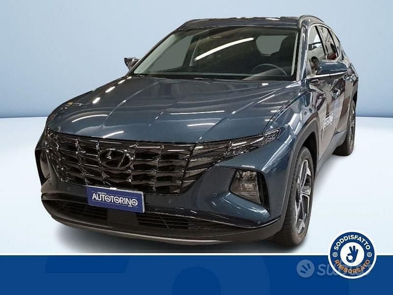 Usata Hyundai Tucson 265 CV (194 kW) 2023 Argento metallizzato SUV