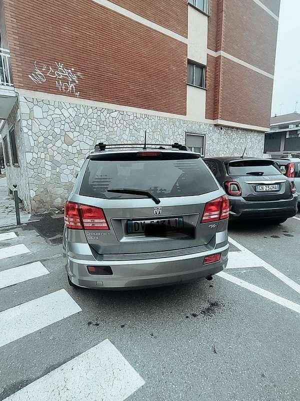 Usata Dodge Journey 140 CV (102 kW) 2009 SUV