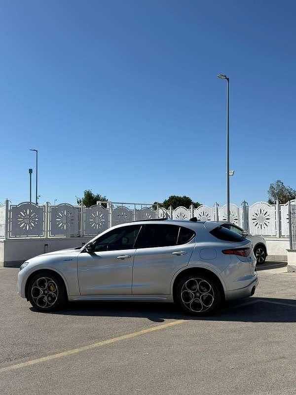 Usata Alfa Romeo Stelvio Veloce 209 CV (153 kW) 2020 SUV