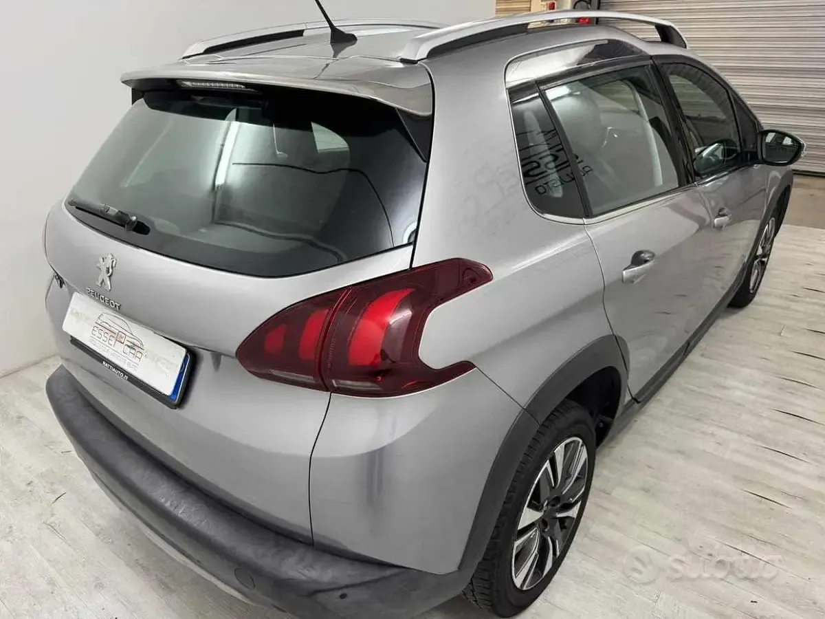 Usata Peugeot 2008 Allure 120 CV (88 kW) 2018 Grigio SUV