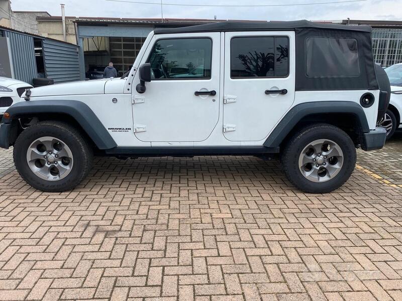 Usato 2017 Jeep Wrangler Unlimited 2.8 Diesel 200 CV (34.900 €)