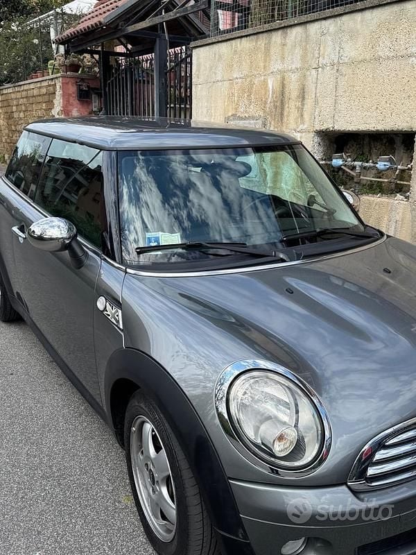 Begagnad Mini ONE 98 HK (72 kW) 2010 Grå Halvkombi