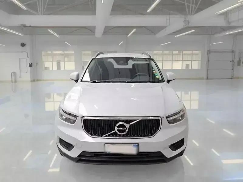 Usata Volvo XC40 Momentum 129 CV (94 kW) 2021 SUV