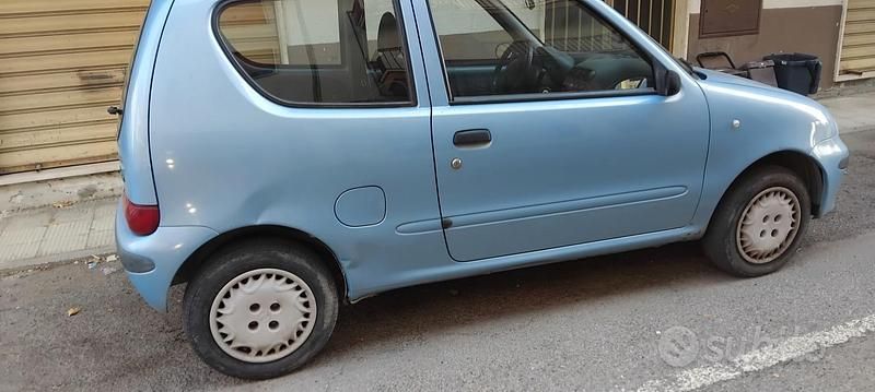 Usata Fiat Seicento S 54 CV (39 kW) 2004 Blu Utilitaria