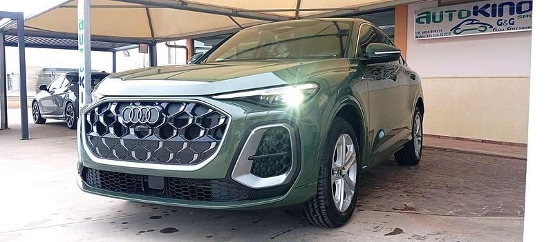 Nuova Audi Q5 Sportback S-Line 204 CV (150 kW) 2025 Verde distretto militare SUV