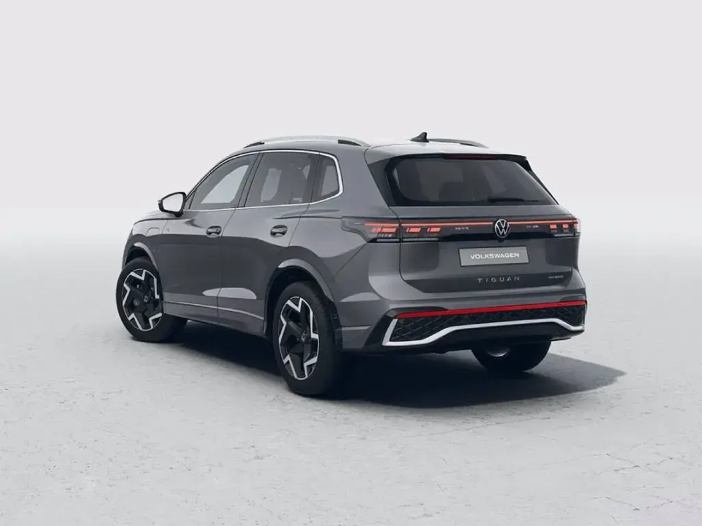 Nuova VW Tiguan R-line 204 CV (150 kW) 2026 Urano grey SUV