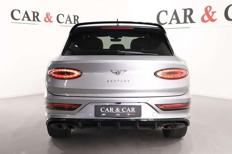 Usata Bentley Bentayga 549 CV (403 kW) 2021 Hallmark silver SUV