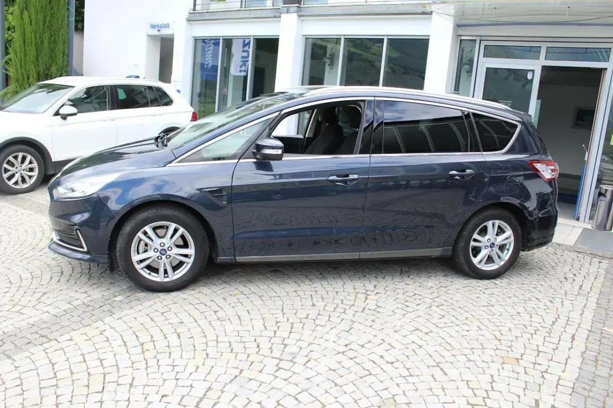 Usata Ford S-MAX Titanium 150 CV (110 kW) 2020 Grigio Monovolume