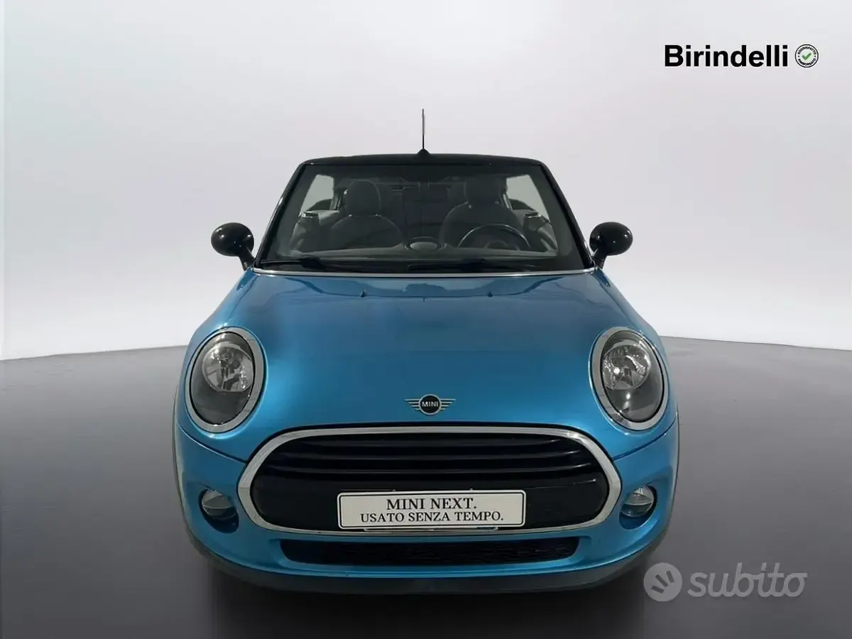 Usata Mini Cooper D Cabriolet 116 CV (85 kW) 2018 Bluazzurro Cabrio