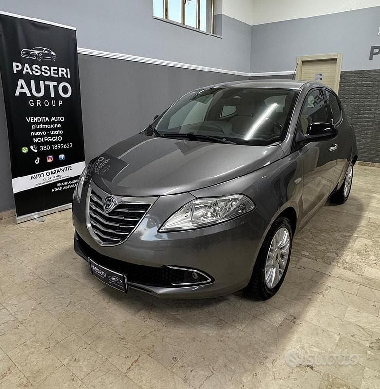 Usata Lancia Ypsilon S 95 CV (69 kW) 2013 Grigio Utilitaria