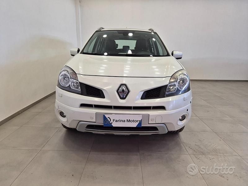 Usata Renault Koleos Luxe 150 CV (110 kW) 2010 Bianco SUV