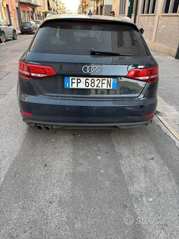 Usata Audi A3 150 CV (110 kW) 2018 Blu Berlina