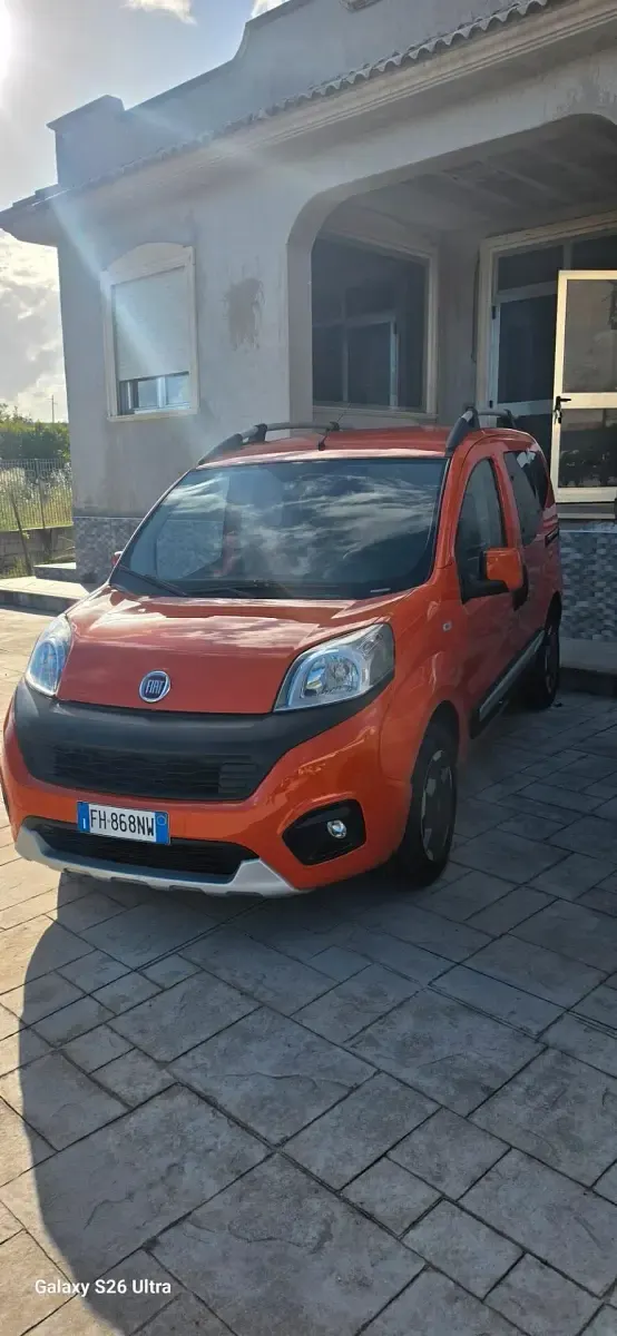 Usata Fiat Qubo Trekking 95 CV (69 kW) 2017 Arancione Monovolume