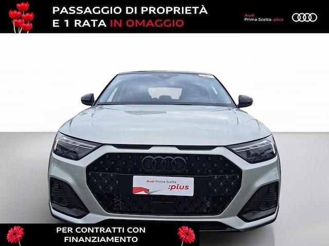 Nuova Audi A1 Ambiente 116 CV (85 kW) 2026 Argento rugiada metallizzato SUV