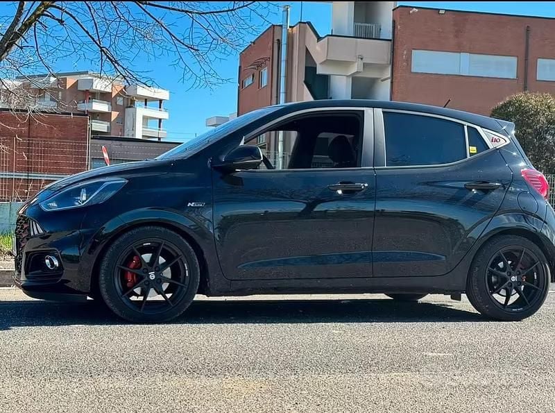 Usata Hyundai i10 N Line 90 CV (66 kW) 2024 Nero Utilitaria