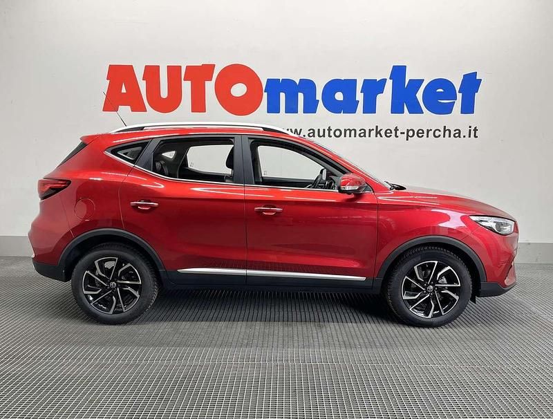 Usata MG ZS Luxury 106 CV (77 kW) 2022 Rosso SUV