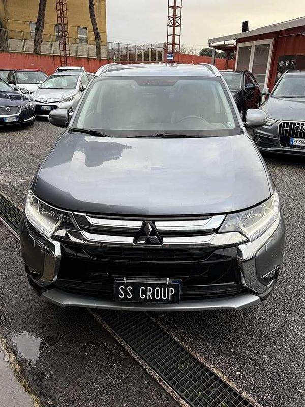 Usata Mitsubishi Outlander Instyle 150 CV (110 kW) 2018 Other SUV
