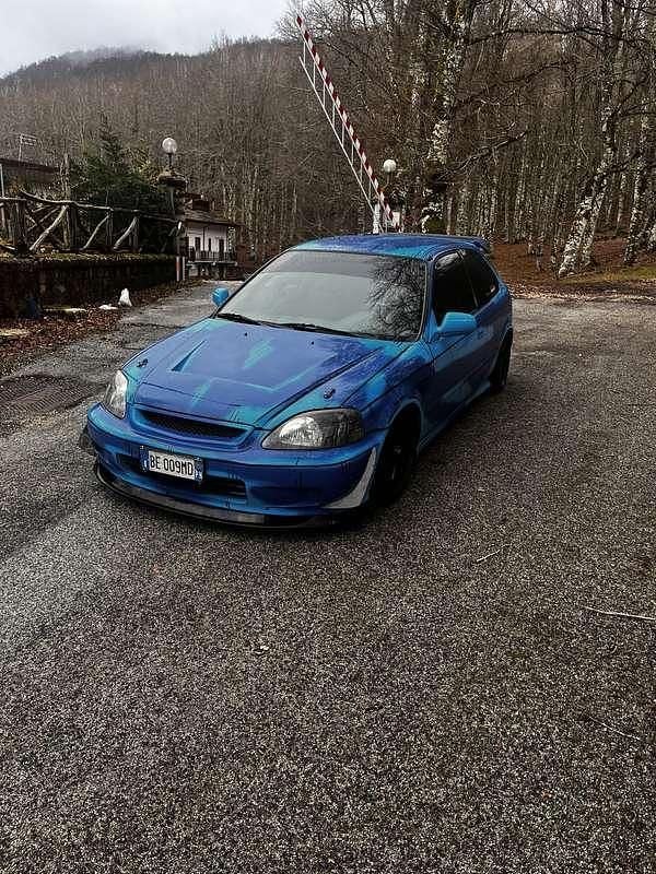 Usata Honda Civic 90 CV (66 kW) 1999 Berlina