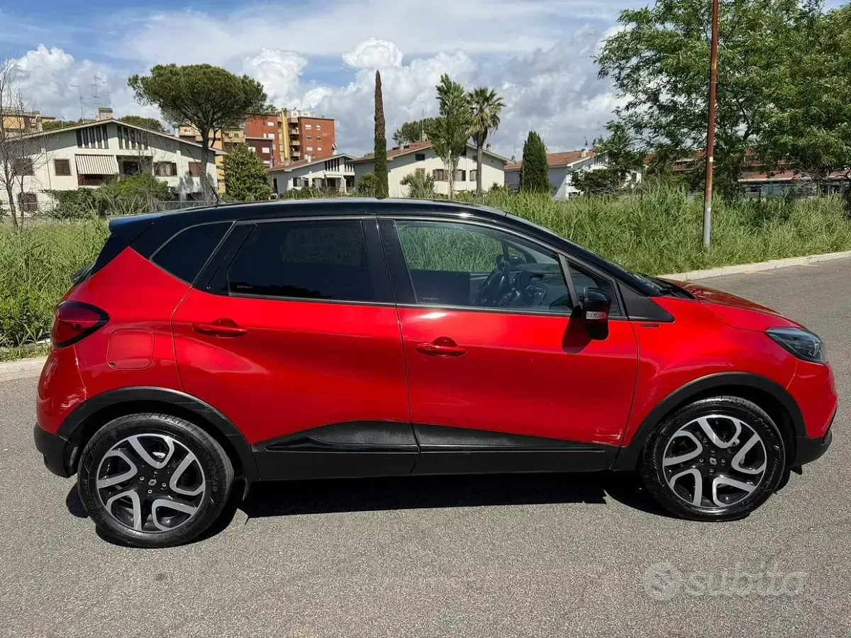 Usata Renault Captur 90 CV (66 kW) 2016 SUV