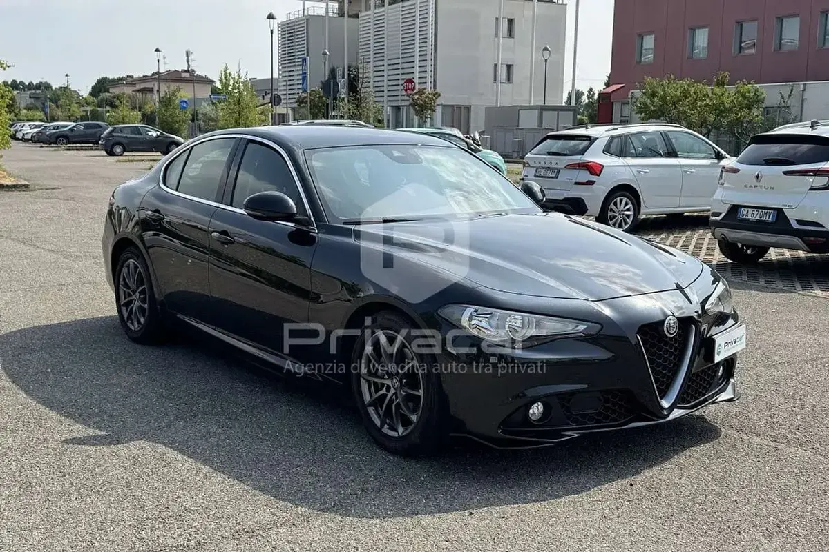 Usata Alfa Romeo Giulia Business Launch Edition 150 CV (110 kW) 2016 Nero Berlina