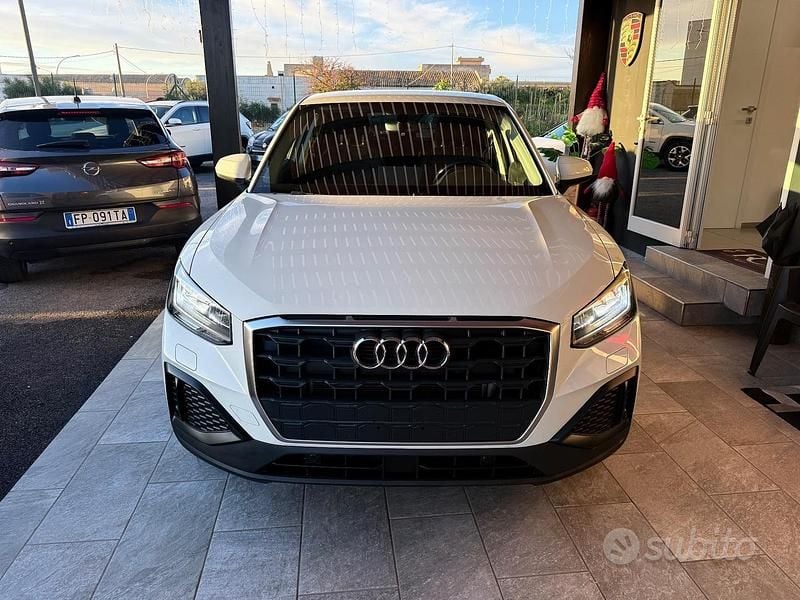 Usata Audi Q2 Business 115 CV (84 kW) 2022 Bianco SUV