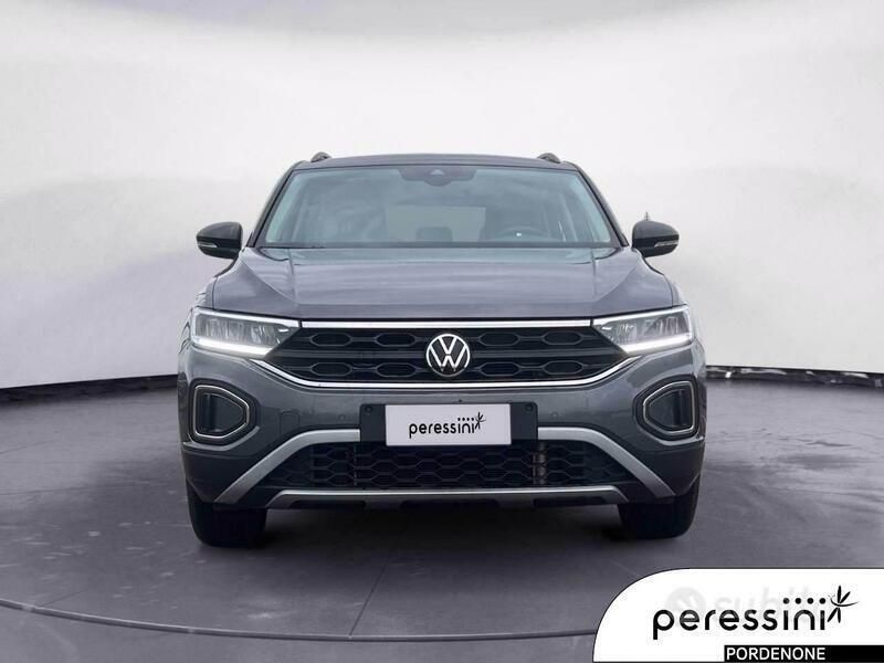 Usata VW T-Roc Life 150 CV (110 kW) 2024 Grigio SUV