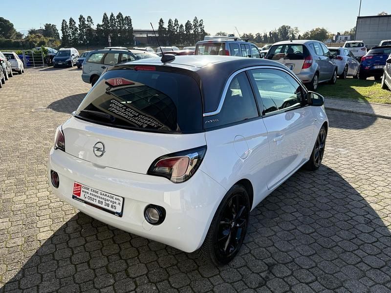 Usata Opel Adam 70 CV (51 kW) 2017 Bianco Utilitaria