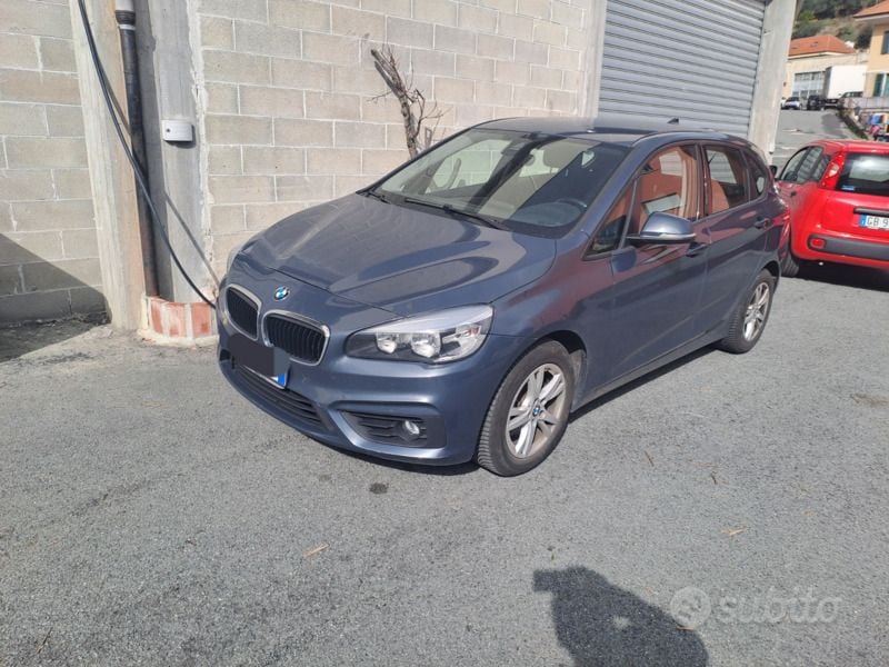 Usata BMW 216 Efficient Dynamics 116 CV (85 kW) 2016 Blu Berlina