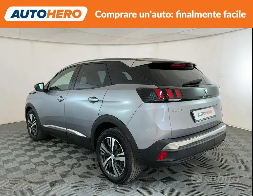 Usata Peugeot 3008 Allure 131 CV (96 kW) 2023 Grigio SUV