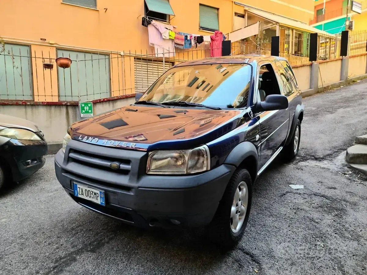 Usata Land Rover Freelander 111 CV (81 kW) 2002 Bluazzurro SUV