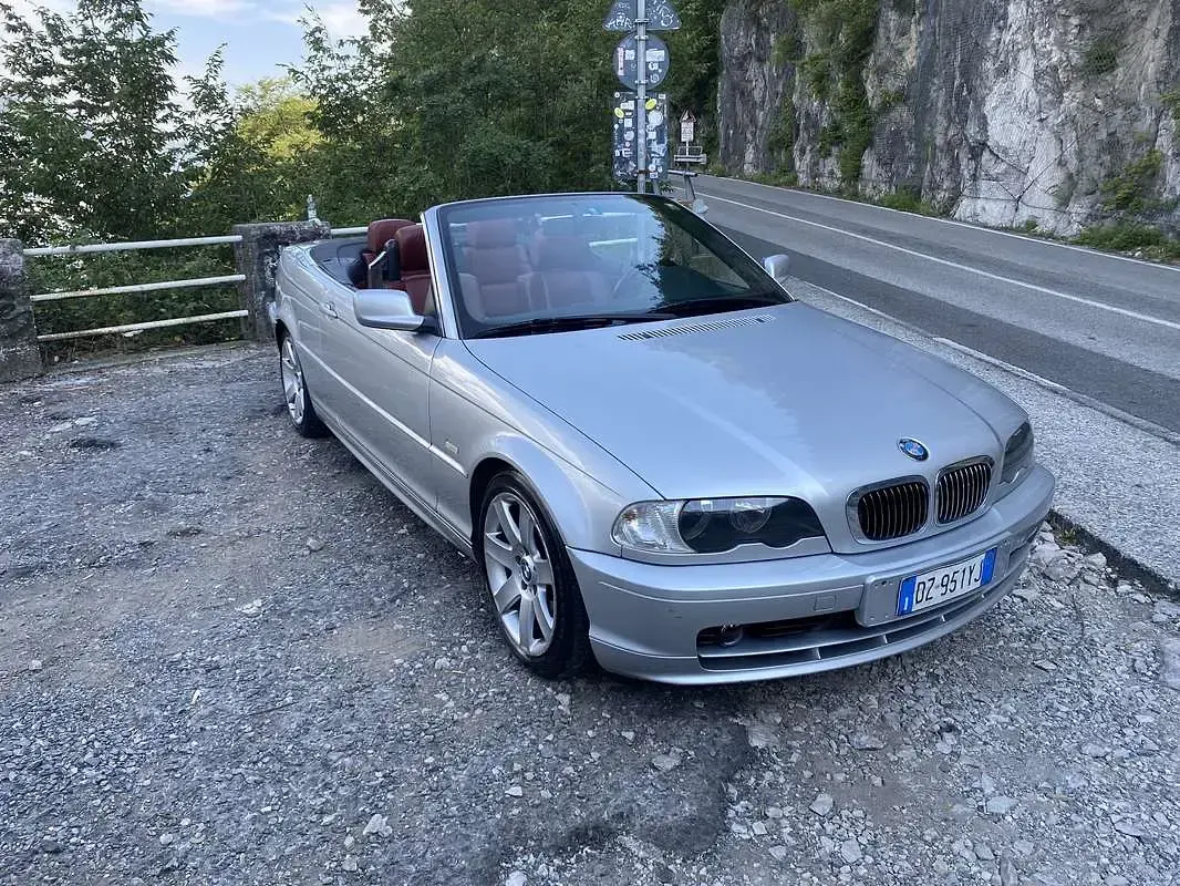 Usata BMW 320 Cabriolet 170 CV (125 kW) 2001 Cabrio