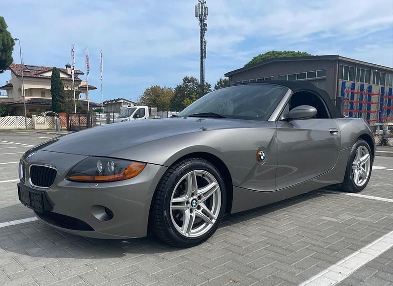 Usata BMW Z4 192 CV (141 kW) 2003 Grigio Cabrio