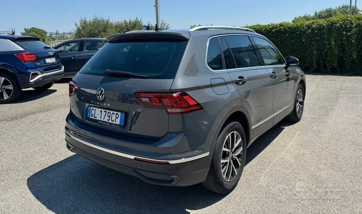Usata VW Tiguan Life 150 CV (110 kW) 2022 Grigio SUV
