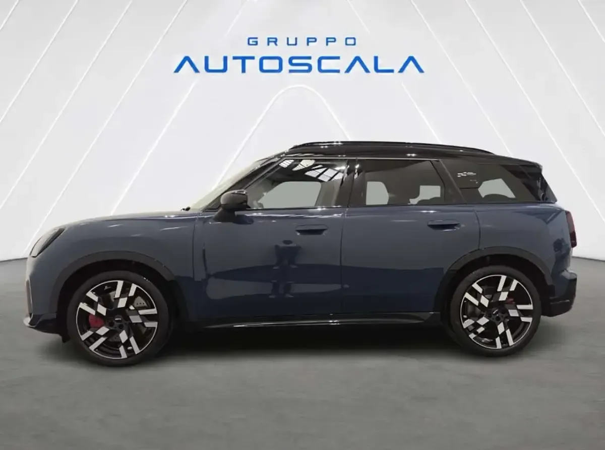 Nuova Mini John Cooper Works Countryman 300 CV (220 kW) 2026 Indigo sunset blue SUV