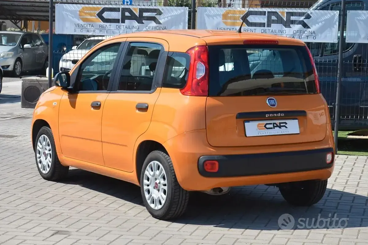 Usata Fiat Panda Easy 69 CV (50 kW) 2019 Arancione Utilitaria