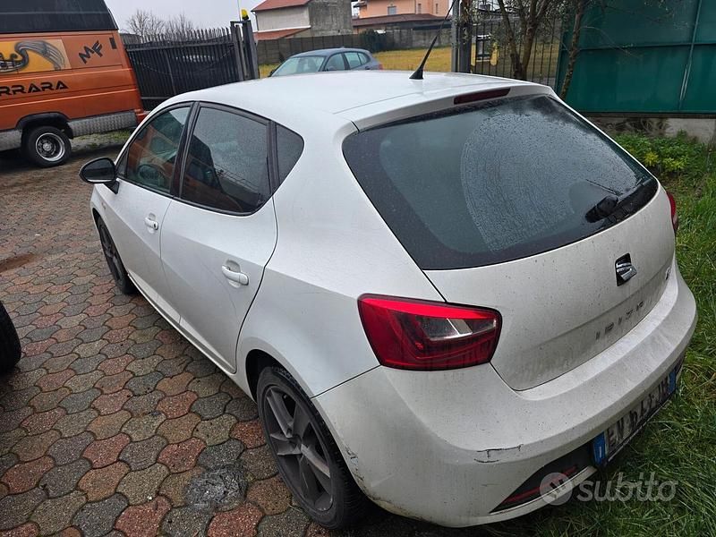Usata Seat Ibiza FR 86 CV (63 kW) 2014 Bianco Berlina