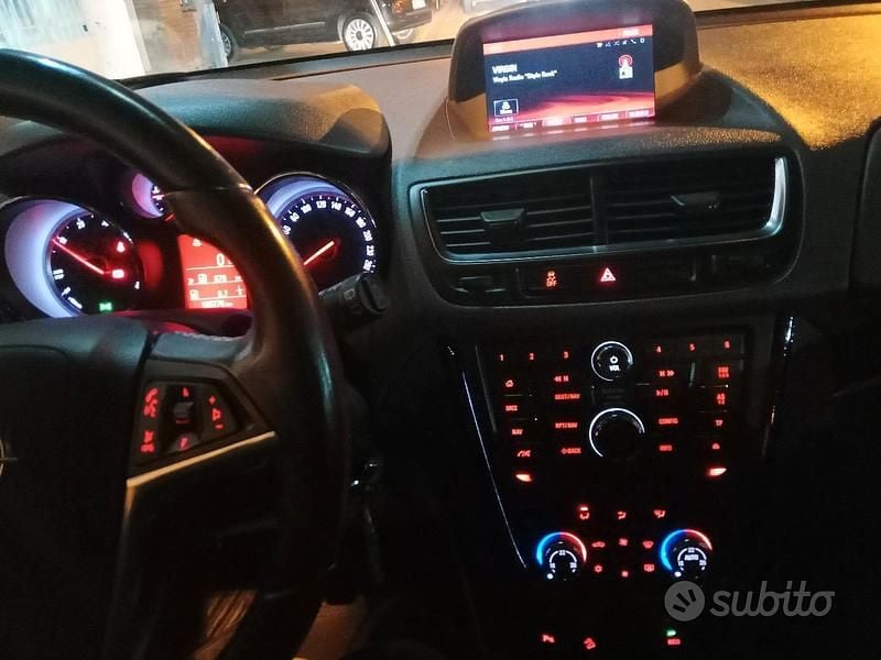 Usata Opel Mokka 131 CV (96 kW) 2014 Nero SUV