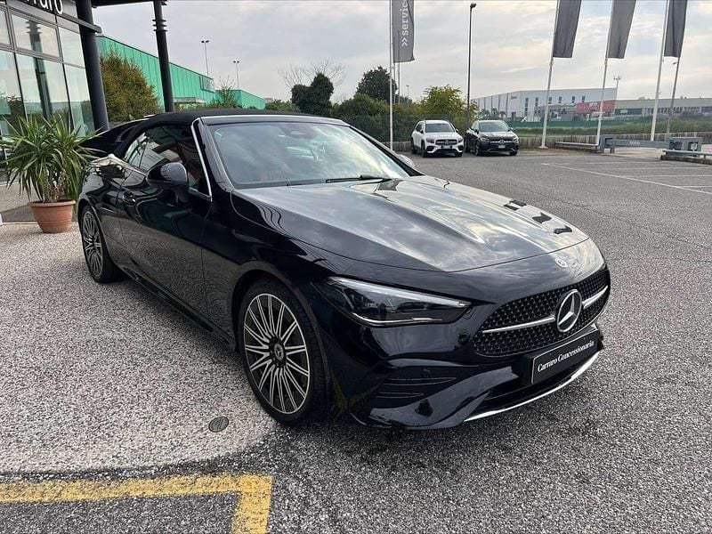 Nero Nuova 2025 Mercedes CLE220 Cabrio | 65.933 € (Buon prezzo) - Immagine 1/4