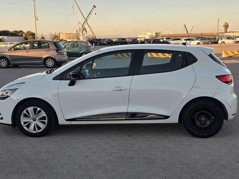 Usata Renault Clio IV Business 75 CV (55 kW) 2019 Bianco Berlina