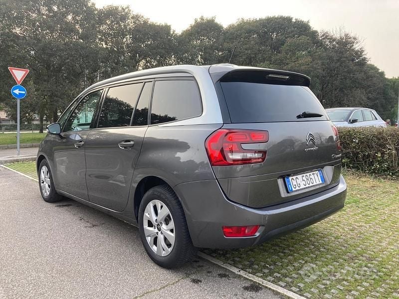 Usata Citroën C4 SpaceTourer Feel 131 CV (96 kW) 2021 Grigio Monovolume