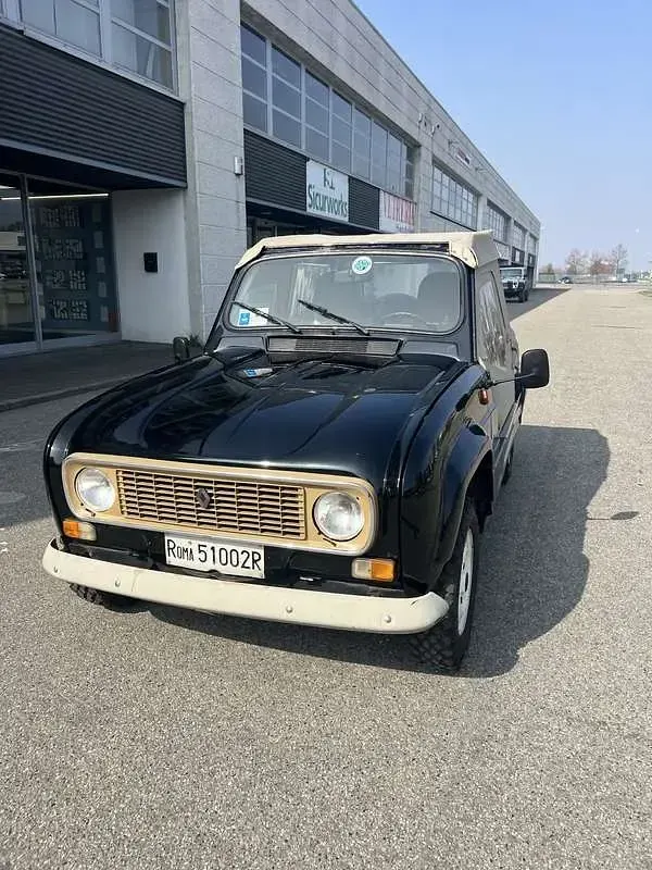 Usata Renault R4 33 CV (24 kW) 1987 Nero Berlina