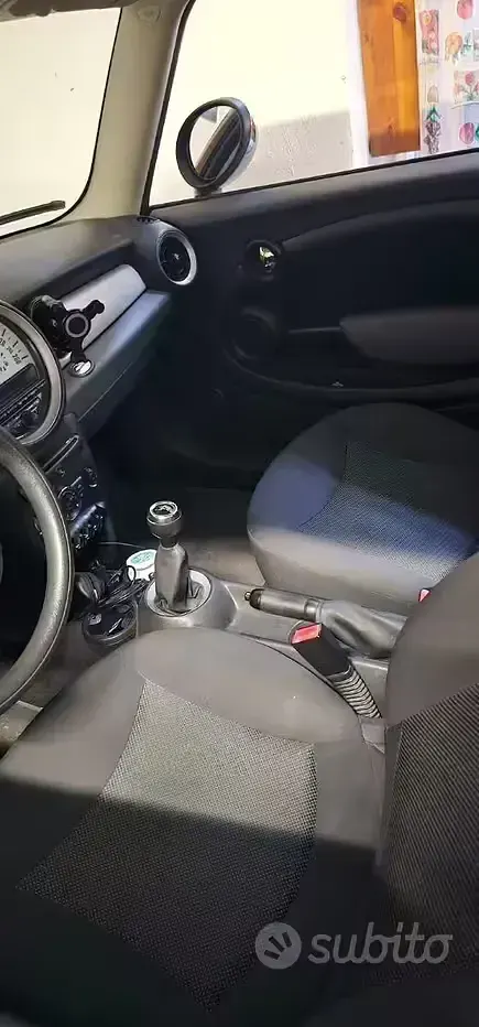 Usata Mini ONE 90 CV (66 kW) 2011 Utilitaria