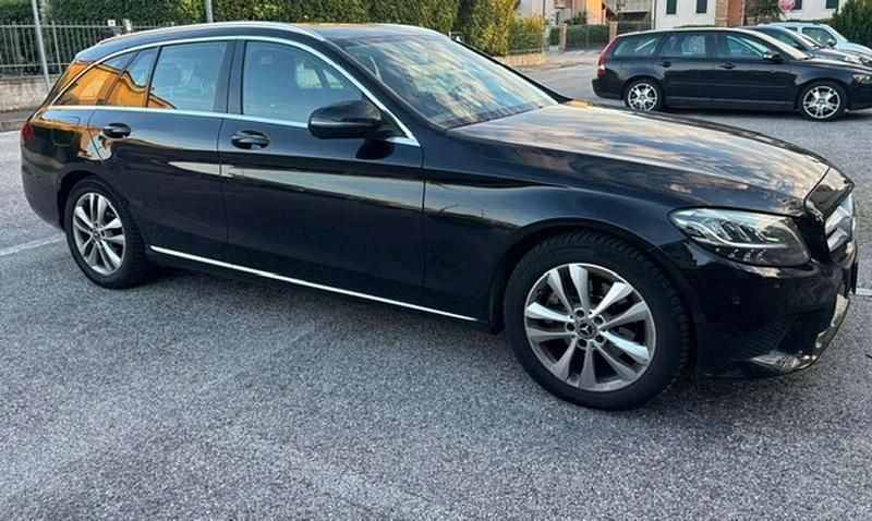 Usata Mercedes C200 Premium 160 CV (117 kW) 2019 Nero Station wagon